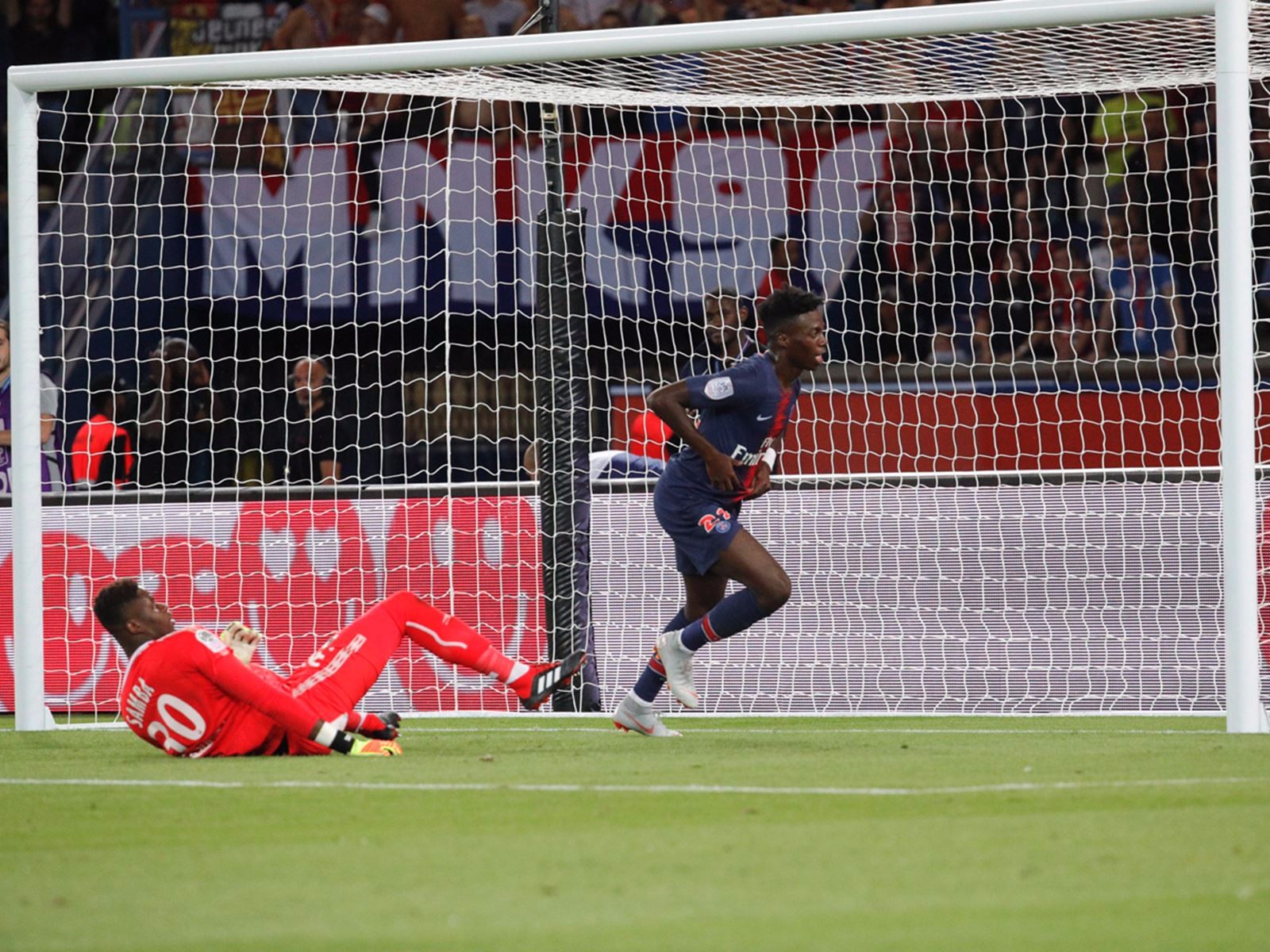 钢质侧向防火卷帘